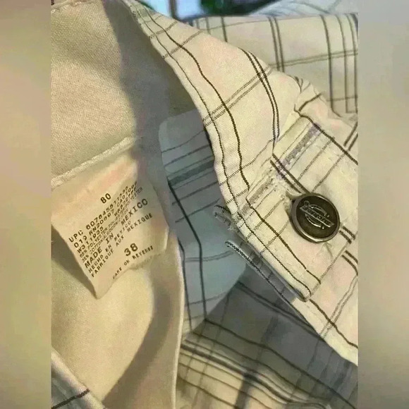 Dickie’s Men 3/4 Length White with Blue Lines Size 38 - Picture 4 of 9